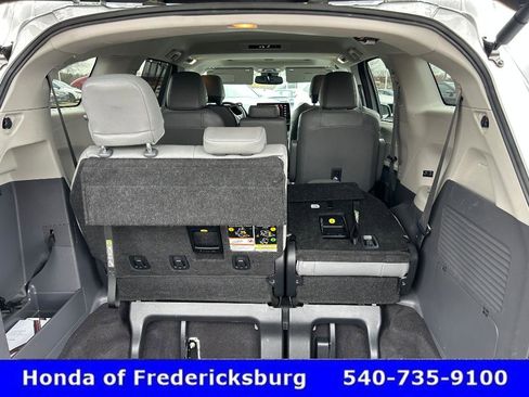 Used 2024 Toyota Sienna XLE image 46