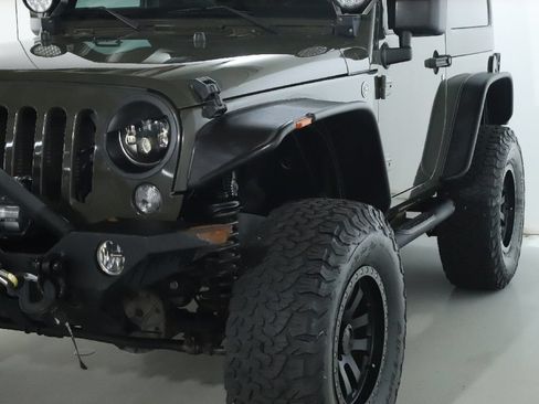Used 2015 Jeep Wrangler Sport w/ Quick Order Package 24S AWD/4WD image 24