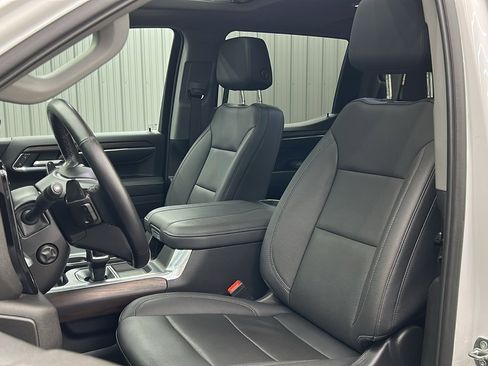 Used 2023 GMC Sierra 1500 SLT image 34