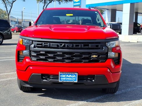 New 2026 Chevrolet Silverado 1500 Custom image 2