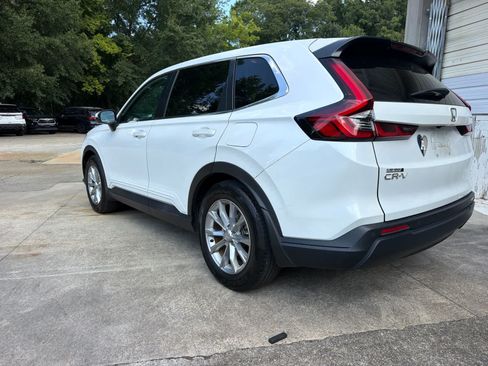 Used 2023 Honda CR-V EX-L image 6