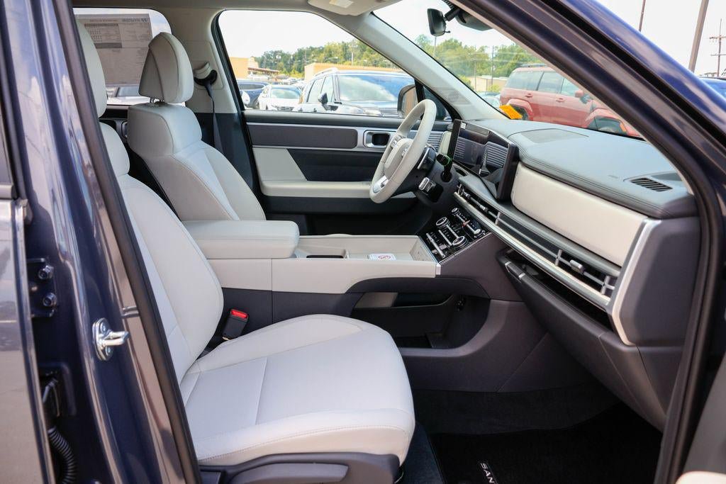 New 2026 Hyundai Santa Fe SE FWD image 8