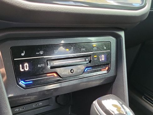 Used 2024 Volkswagen Tiguan SE R-Line FWD image 24