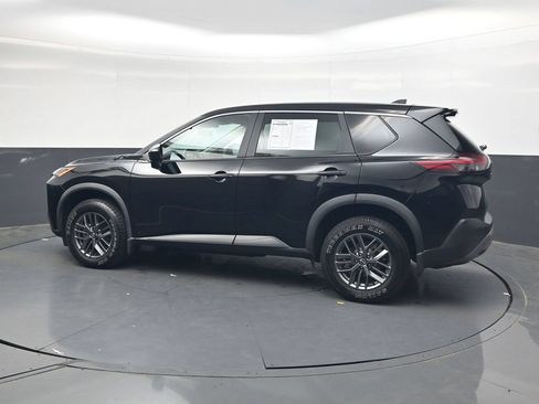 Used 2023 Nissan Rogue S AWD/4WD image 8