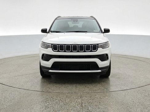 Used 2025 Jeep Compass Limited image 1