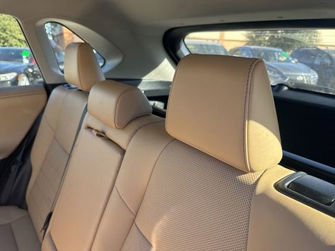 Used 2024 Toyota RAV4 Limited image 10