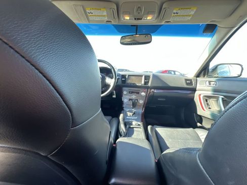 Used 2009 Subaru Outback 2.5XT Limited image 20