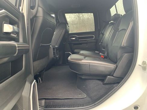 Used 2024 RAM 2500 Laramie w/ Night Edition image 17