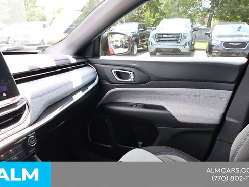 Used 2024 Jeep Compass Sport AWD/4WD image 37
