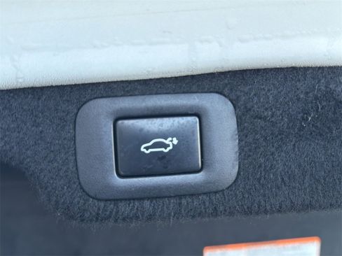 Used 2018 Lexus LS 500 image 19