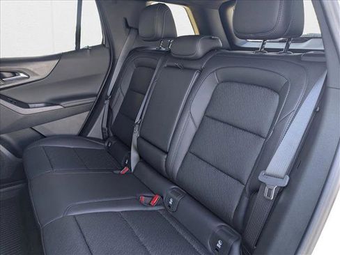 New 2026 Chevrolet Equinox LT w/ Convenience Package II image 16