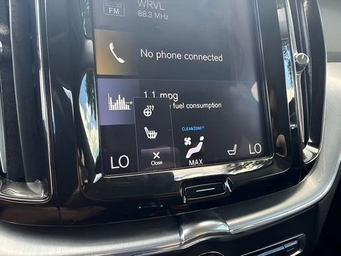 Used 2019 Volvo XC60 T6 Momentum w/ Premium Package AWD/4WD image 23