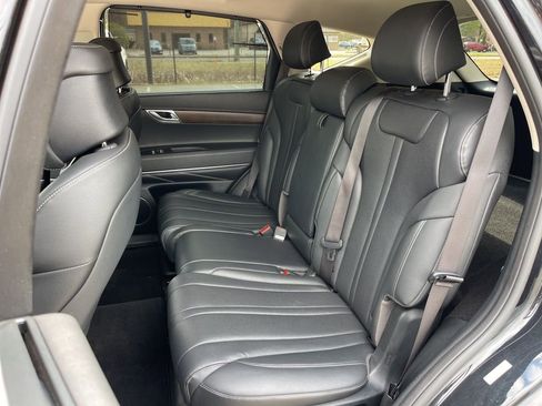 Used 2024 Genesis GV80 2.5T AWD/4WD image 22
