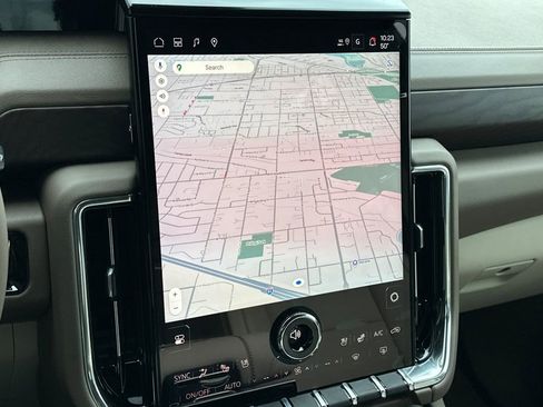 New 2026 GMC Yukon Denali AWD/4WD image 18