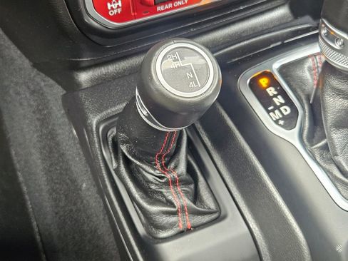 Used 2022 Jeep Wrangler Unlimited Rubicon image 22