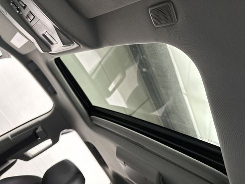 Used 2019 Cadillac Escalade Premium Luxury w/ LPO, Radiant Package image 24