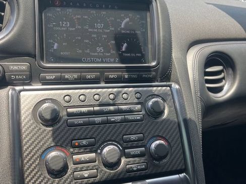 Used 2012 Nissan GT-R Premium AWD/4WD image 19