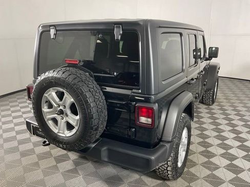 Used 2019 Jeep Wrangler Unlimited Sport S image 6
