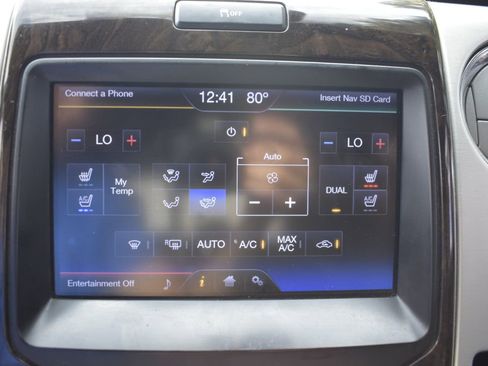 Used 2013 Ford F150 Platinum image 17