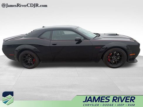 Used 2023 Dodge Challenger R/T Scat Pack RWD image 8