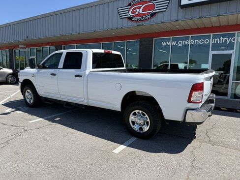 Used 2019 RAM 3500 Tradesman w/ Chrome Appearance Group AWD/4WD image 4
