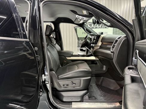 Used 2019 RAM 2500 Laramie w/ Night Edition AWD/4WD image 23
