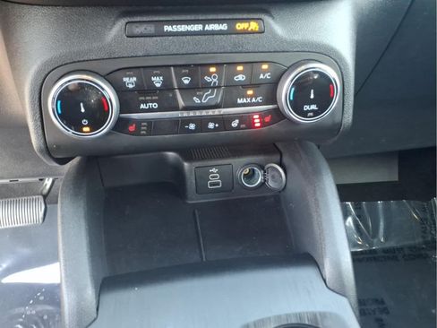 Used 2025 Ford Escape ST-Line Select AWD/4WD image 21