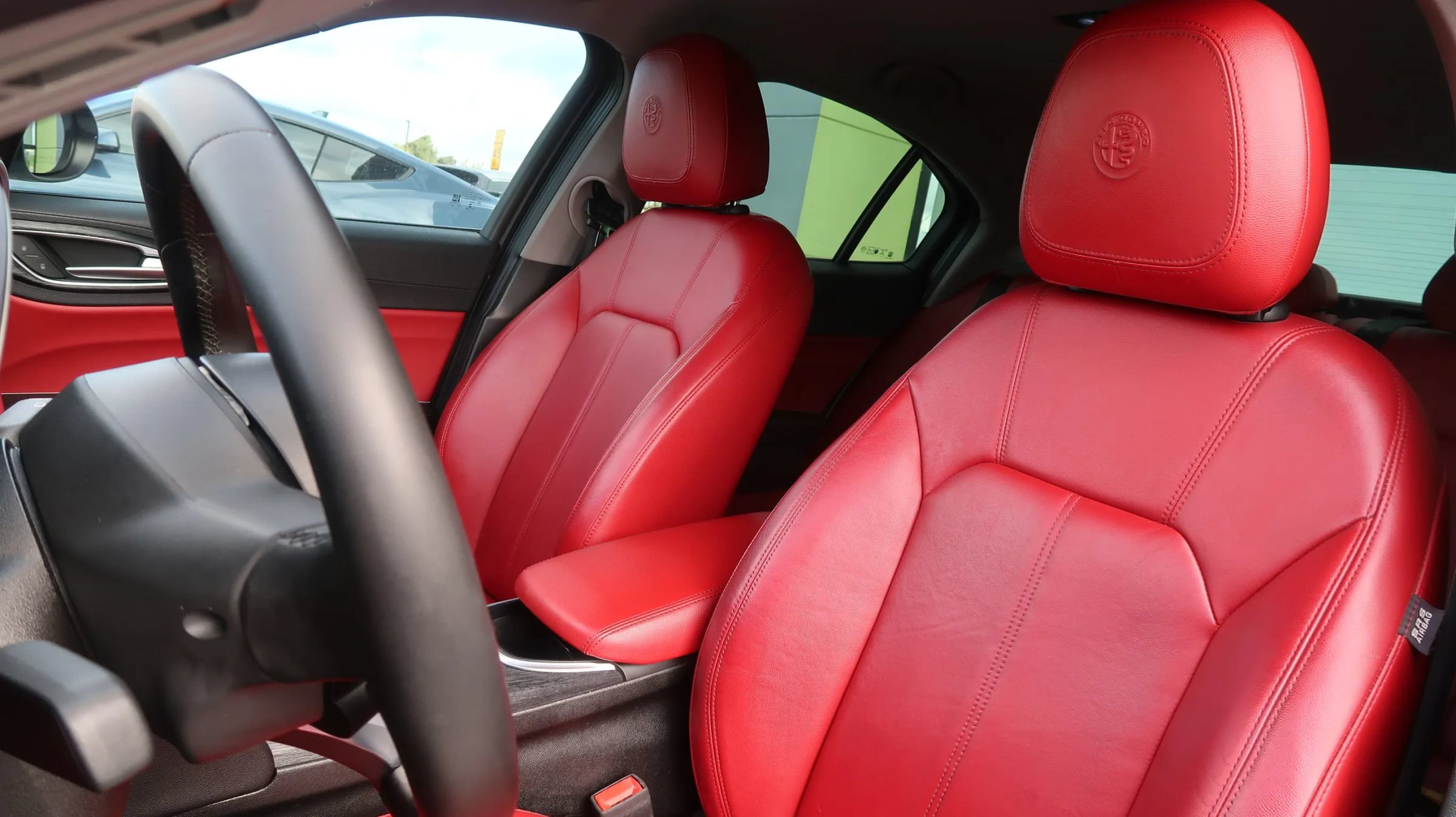 Used 2020 Alfa Romeo Giulia RWD image 17
