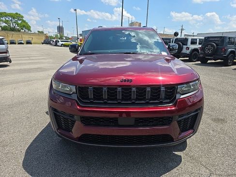 New 2026 Jeep Grand Cherokee L 2WD image 8