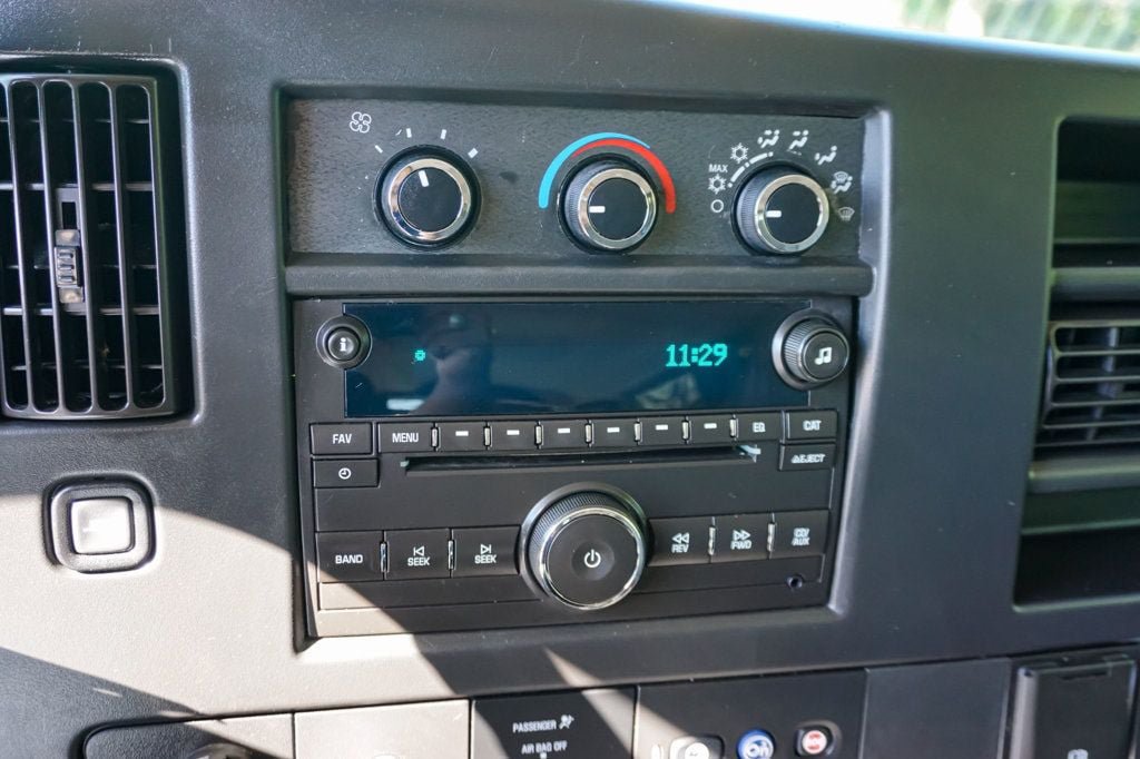 Used 2017 Chevrolet Express 3500 LT w/ LT Preferred Equipment Group RWD image 19