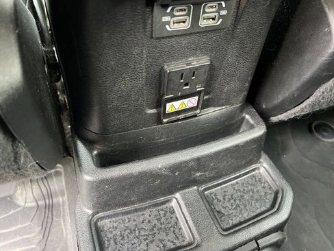 Used 2021 Jeep Wrangler Unlimited Sahara w/ Cold Weather Group AWD/4WD image 25
