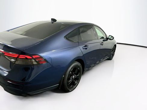 Used 2025 Honda Accord SE image 9