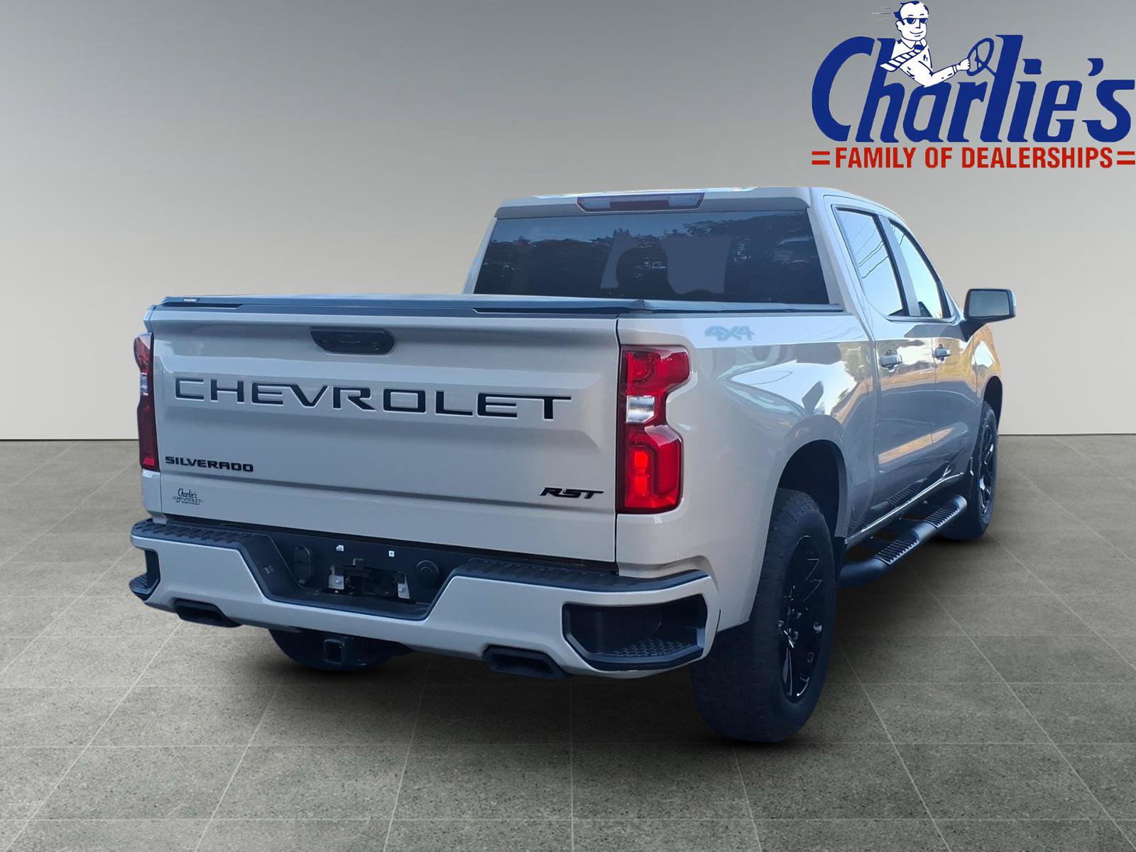 New 2026 Chevrolet Silverado 1500 RST w/ Dark Appearance Package AWD/4WD image 4