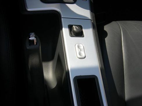 Used 2005 Chrysler Crossfire Convertible image 8