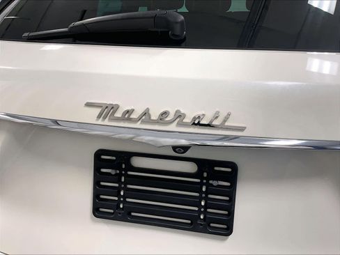 Used 2018 Maserati Levante GranLusso image 29