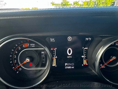 Used 2021 Jeep Wrangler Unlimited Sahara AWD/4WD image 27
