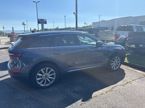 Used 2022 Lincoln Corsair AWD w/ Premium Package image 17