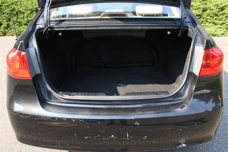 Used 2007 Hyundai Elantra GLS FWD image 16