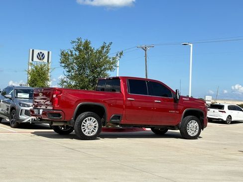 Used 2022 Chevrolet Silverado 2500 High Country w/ Safety Package II AWD/4WD image 8