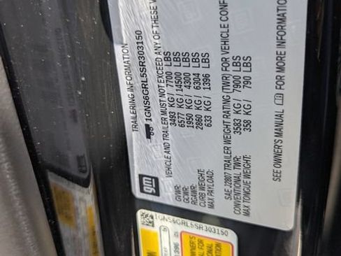 Used 2025 Chevrolet Suburban High Country AWD/4WD image 22