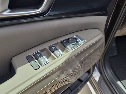 New 2027 Kia Carnival FWD image 20