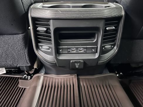Used 2022 RAM 3500 Limited AWD/4WD image 30