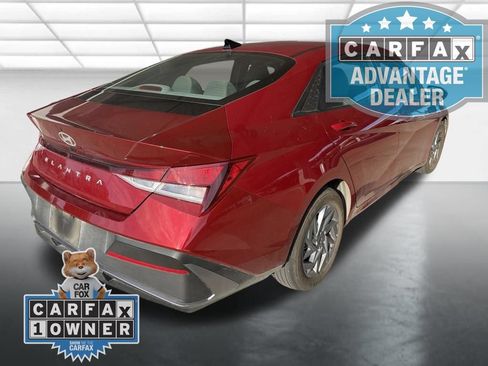 Used 2024 Hyundai Elantra SEL FWD image 2