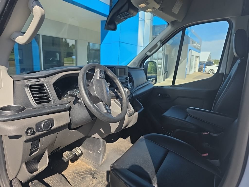 Used 2025 Ford Transit 250 148 Medium Roof Extended AWD image 12