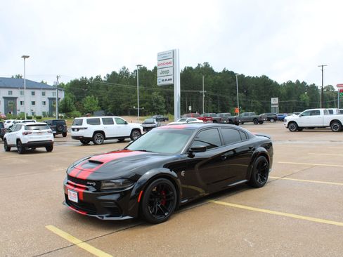 Used 2021 Dodge Charger SRT Hellcat RWD image 1