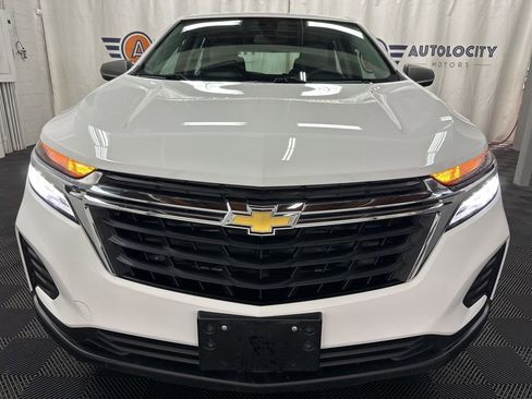 Used 2022 Chevrolet Equinox LS image 3