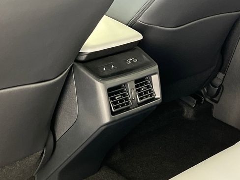 New 2026 Subaru Solterra image 35