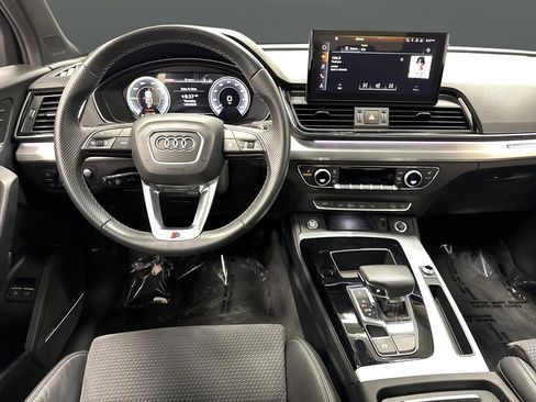 Used 2023 Audi Q5 e Prestige w/ Prestige Package image 5