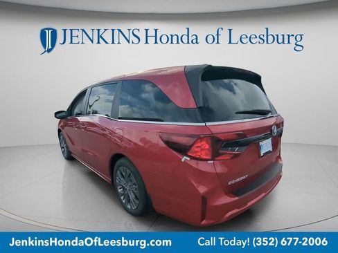 New 2026 Honda Odyssey Touring image 5