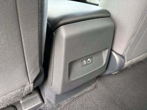 Used 2025 Nissan Frontier SV AWD/4WD image 30